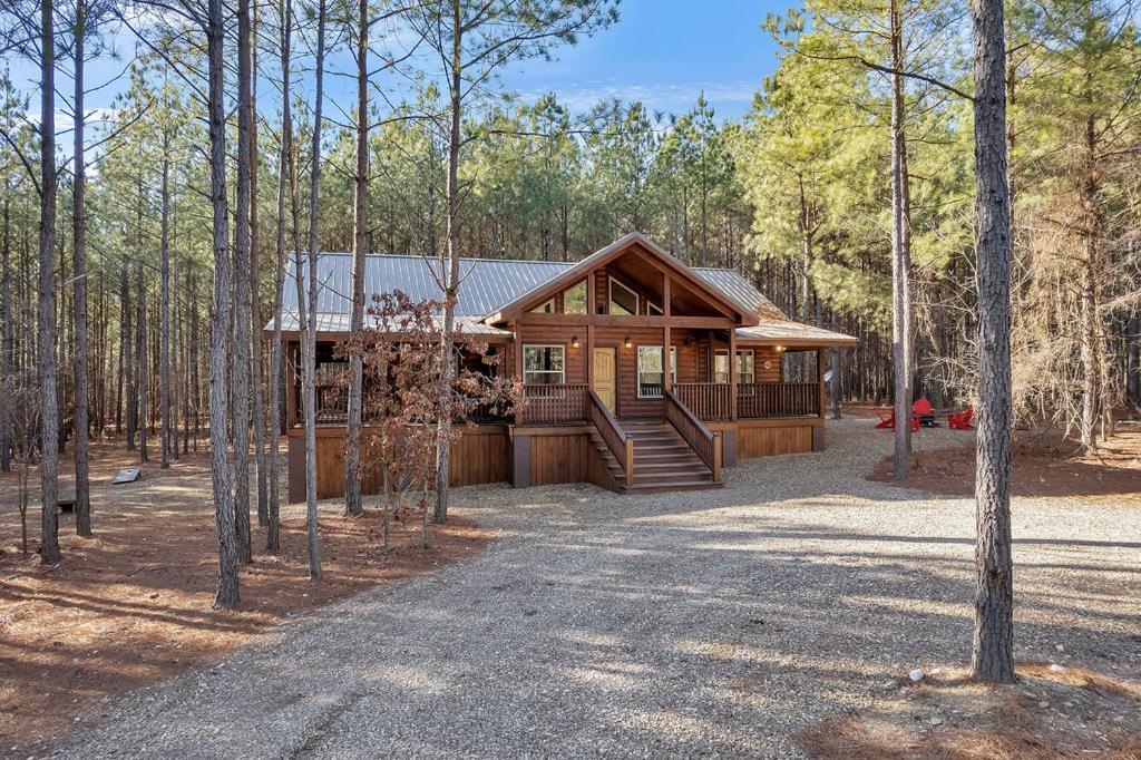 Large Luxury 2Br Cabin W Hot Tub Double Trouble Was Designed For Fun Comfort And Memories Minutes From Buzzling Hochatown And Beautiful Beaver Bend State Park Broken Bow Eksteriør billede