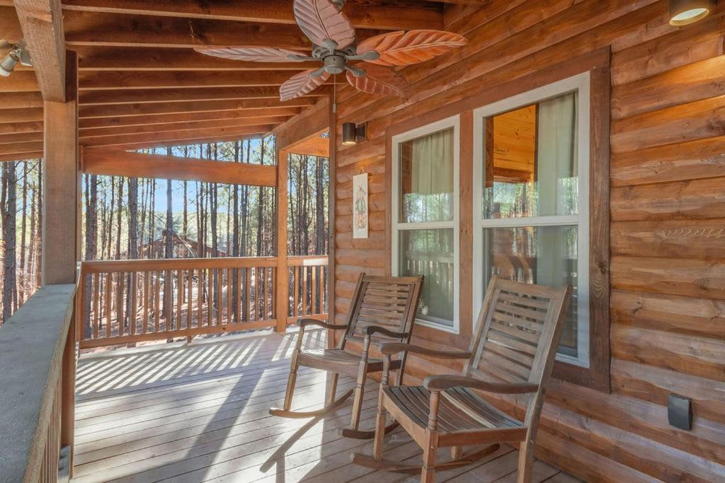 Large Luxury 2Br Cabin W Hot Tub Double Trouble Was Designed For Fun Comfort And Memories Minutes From Buzzling Hochatown And Beautiful Beaver Bend State Park Broken Bow Eksteriør billede