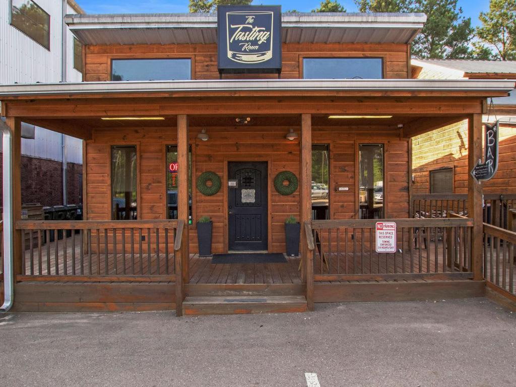 Large Luxury 2Br Cabin W Hot Tub Double Trouble Was Designed For Fun Comfort And Memories Minutes From Buzzling Hochatown And Beautiful Beaver Bend State Park Broken Bow Eksteriør billede